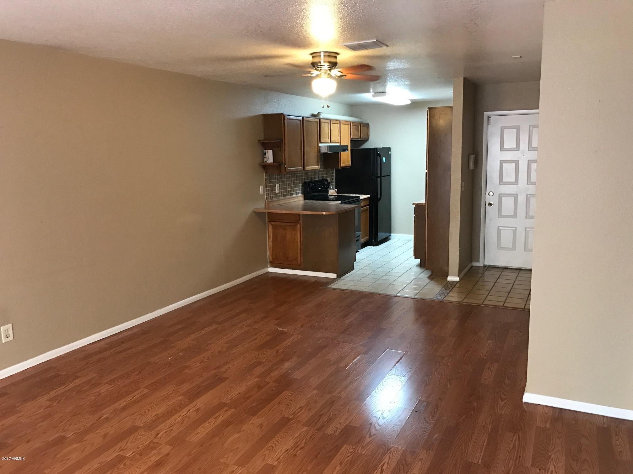 Property Photo: 653 W Guadalupe Road 1005 AZ 85210