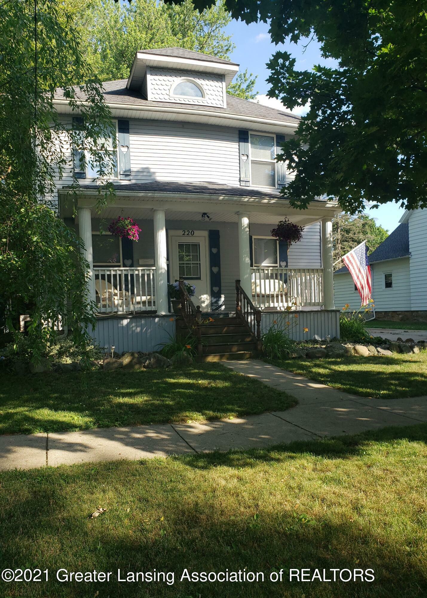 Property Photo: 220 Mineral Street MI 48837