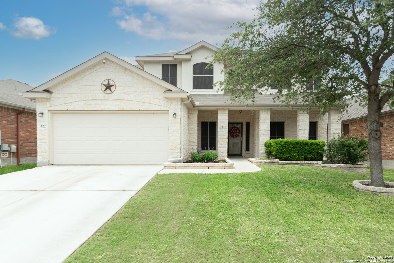Property Photo: 422 Loch Lomond Dr TX 78108