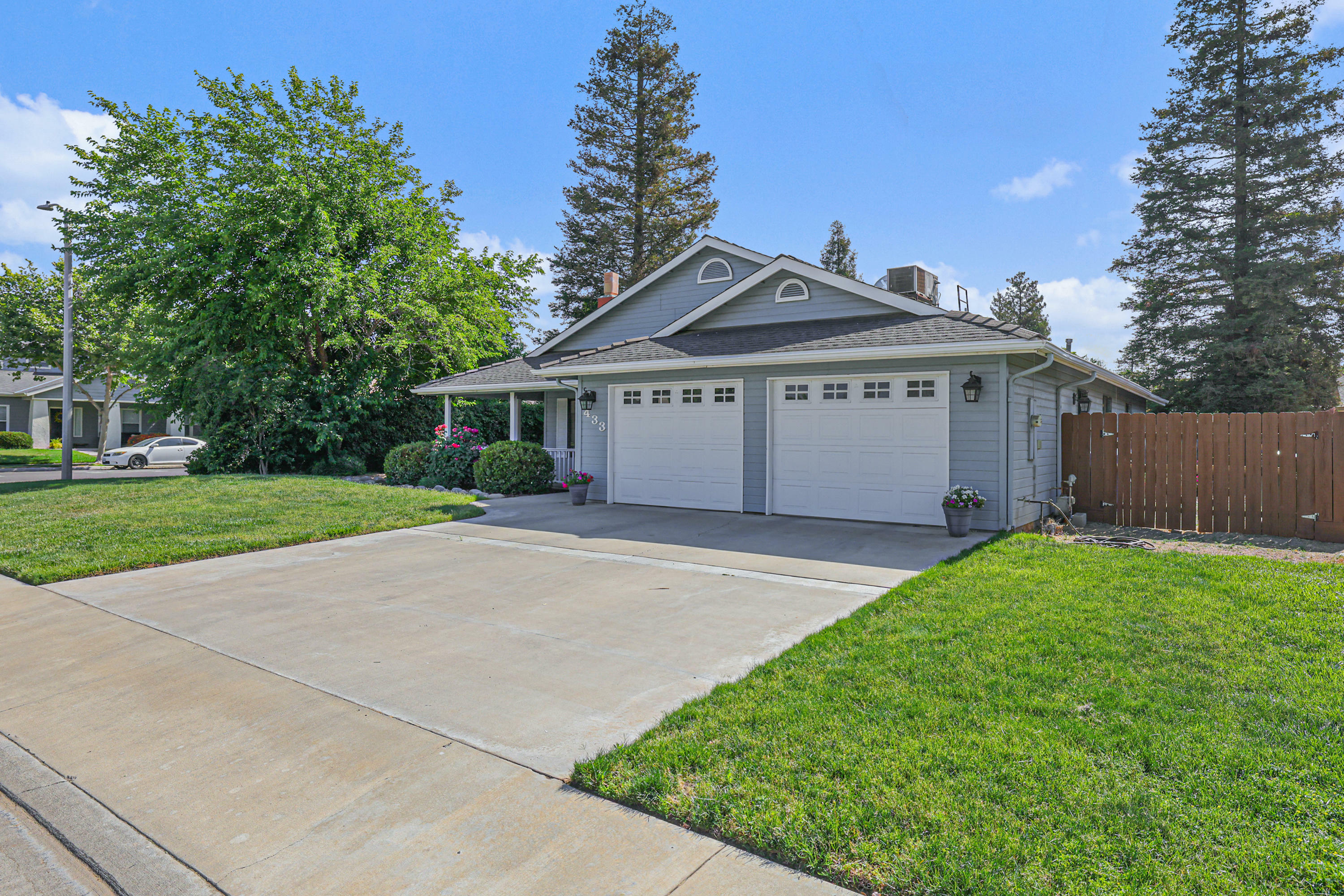 433 Jesse Street  Exeter CA 93221 photo