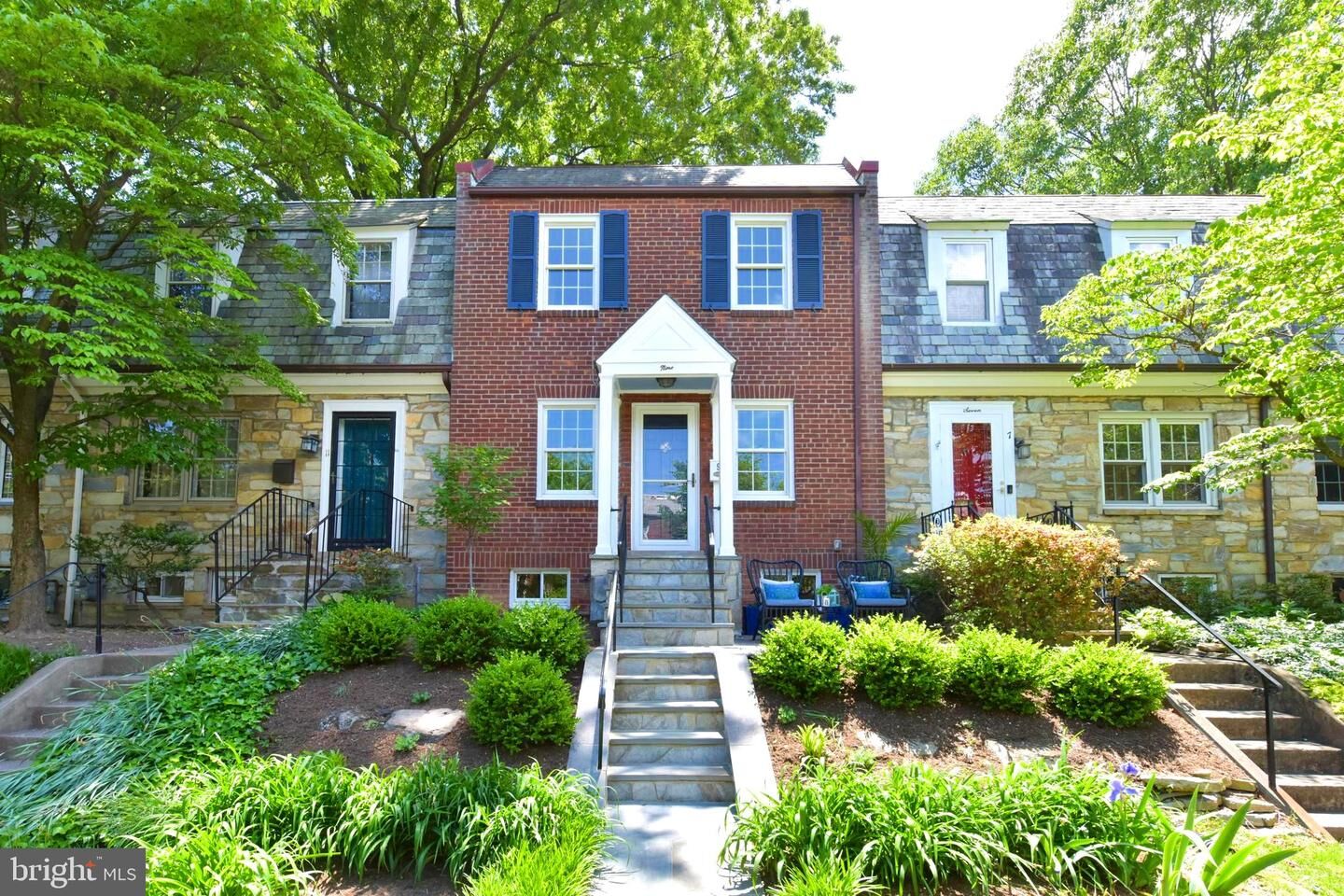 Property Photo:  9 E Rosemont Avenue  VA 22301 