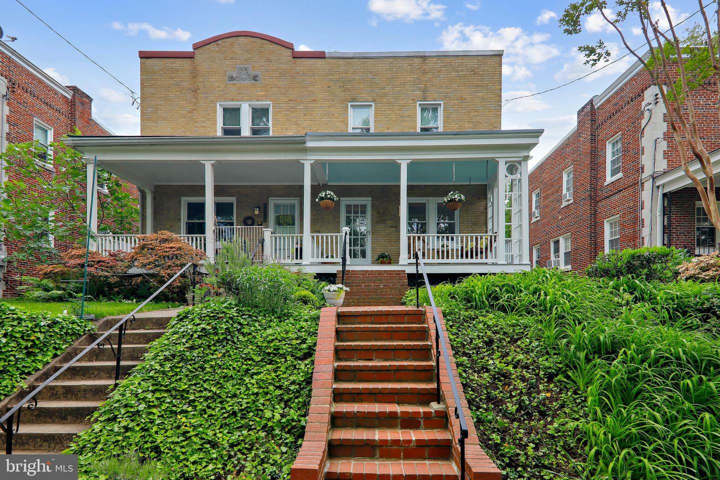 Property Photo:  4410 Chesapeake Street NW  DC 20016 