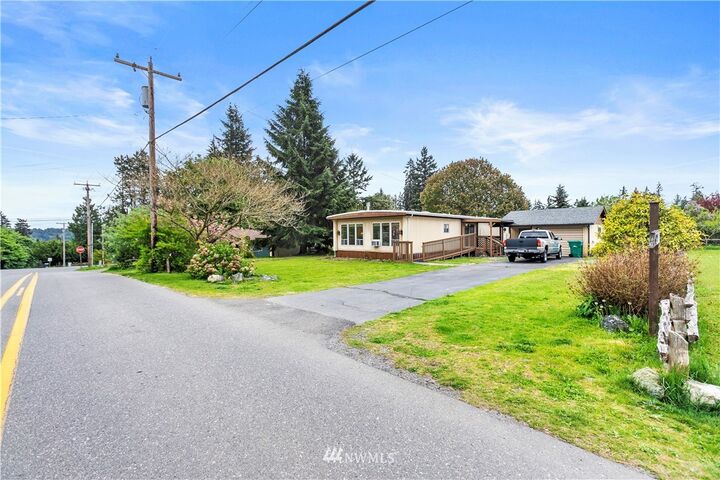 Property Photo: 3425 NE 3rd Street N WA 98311