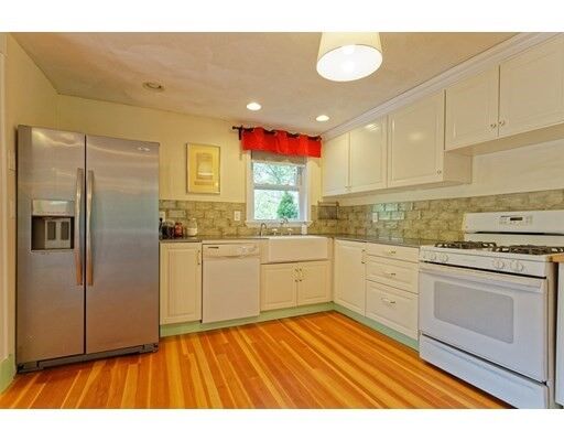 Property Photo:  260 Maple St  MA 01949 