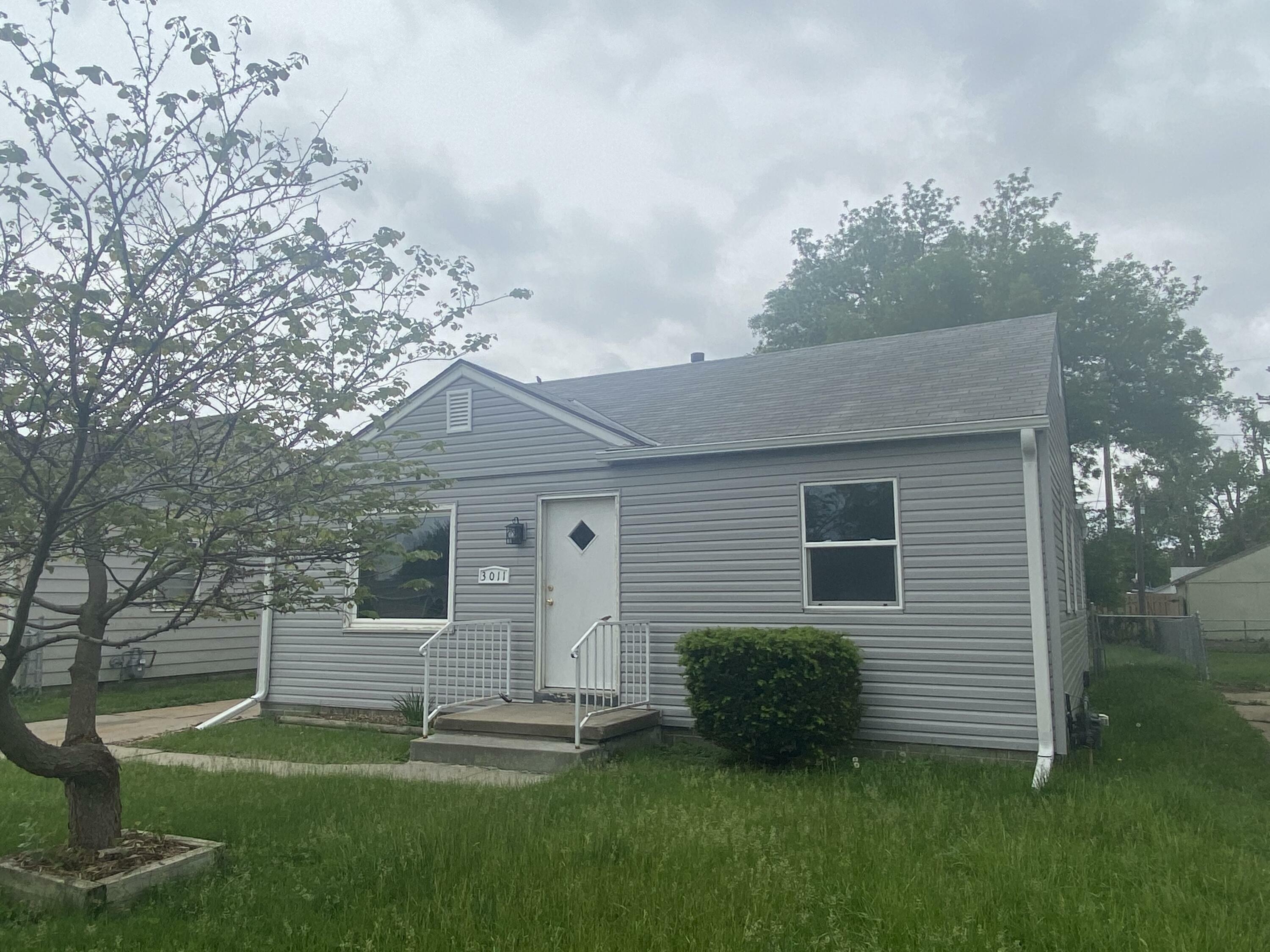 Property Photo:  3011 8th Ave  Avenue  IA 51501 