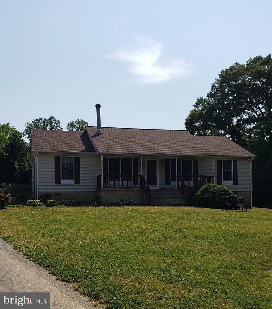Property Photo: 614 Lisa Lane MD 20657