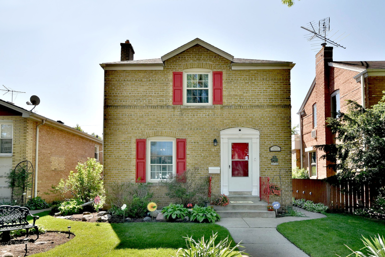 Property Photo:  5232 N Natoma Avenue  IL 60656 