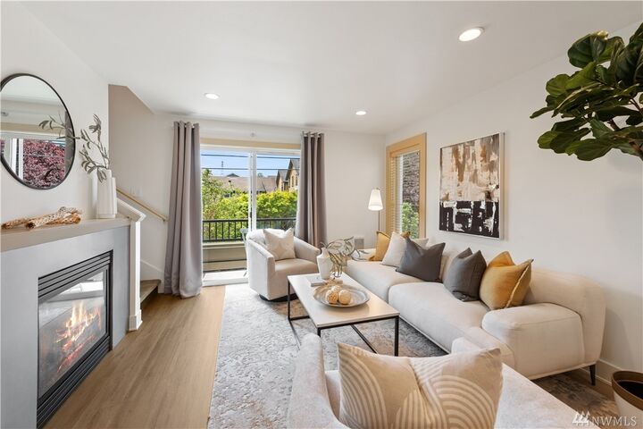 Property Photo: 3626 Palatine Ave N B WA 98103