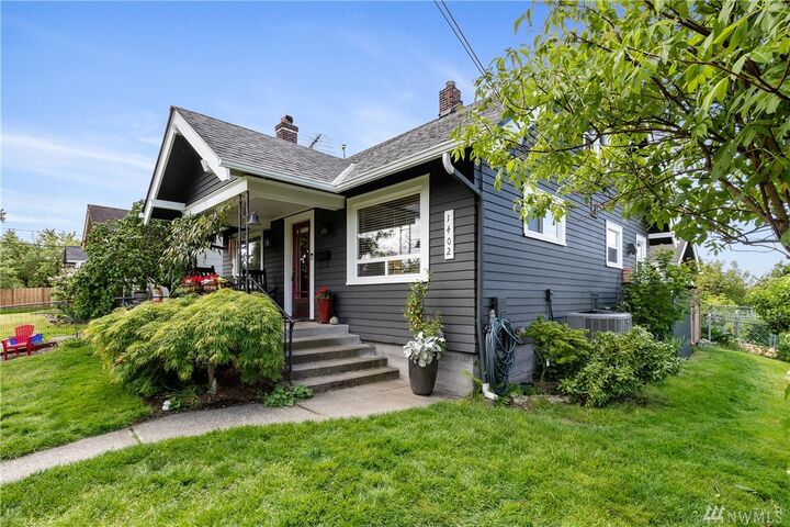 1402 S Fife St  Tacoma WA 98405 photo