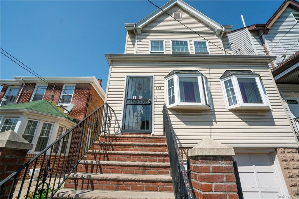 Property Photo:  651 E 235th Street  NY 10466 