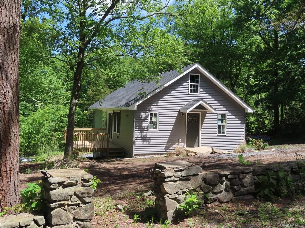 Property Photo:  1 Kimberly Terrace  NY 10950 