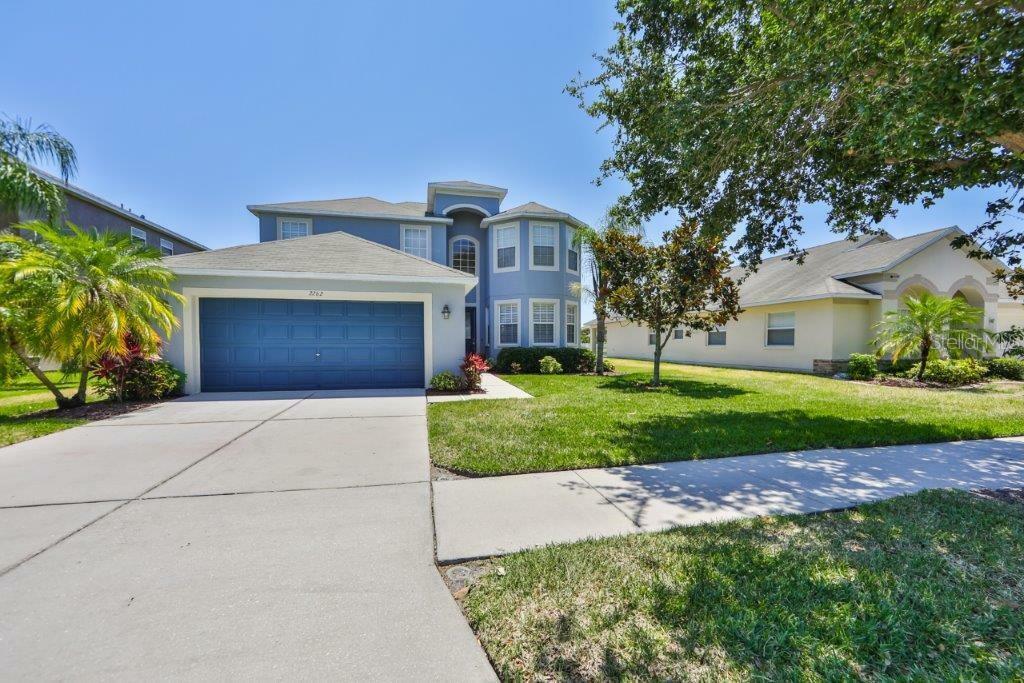 Property Photo:  2262 Roanoke Springs Drive  FL 33570 