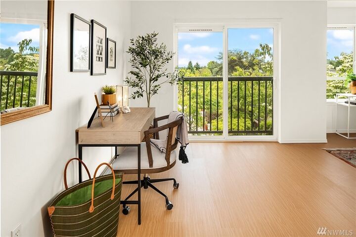 Property Photo:  424 N 85th St 308  WA 98103 