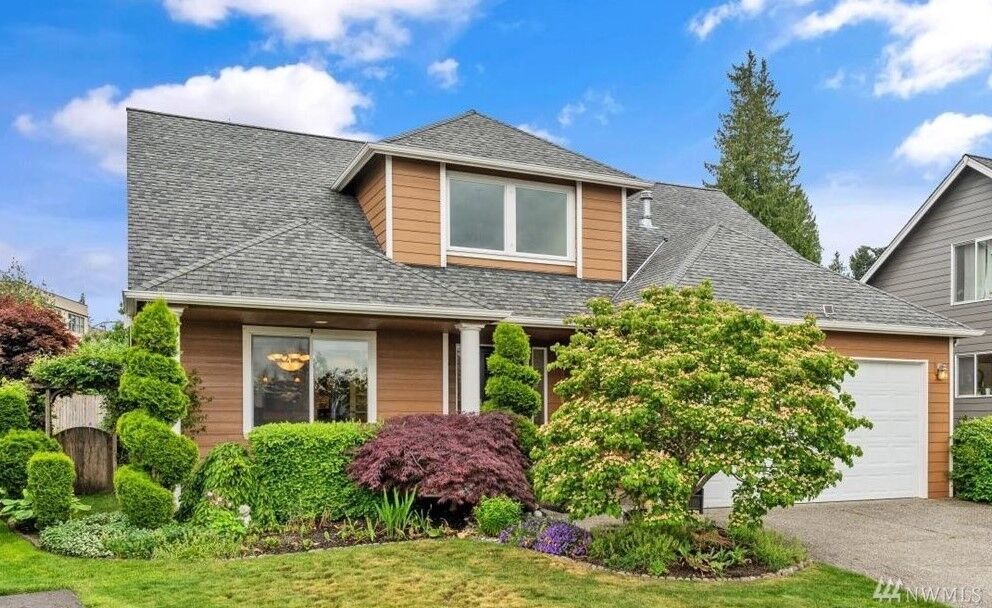 3 bed Everett home for sale 6820 Beverly Blvd, Everett, WA 98203