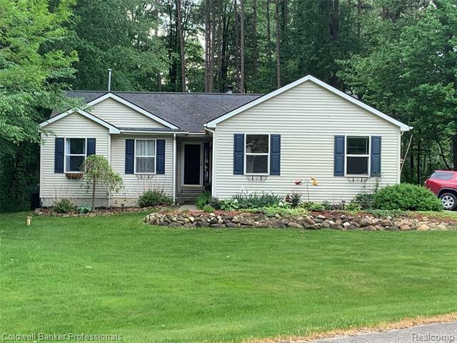 Property Photo: 15112 Murray Woods Court MI 48418