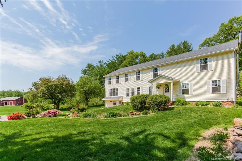 Property Photo:  1027 North Stone Street  CT 06093 