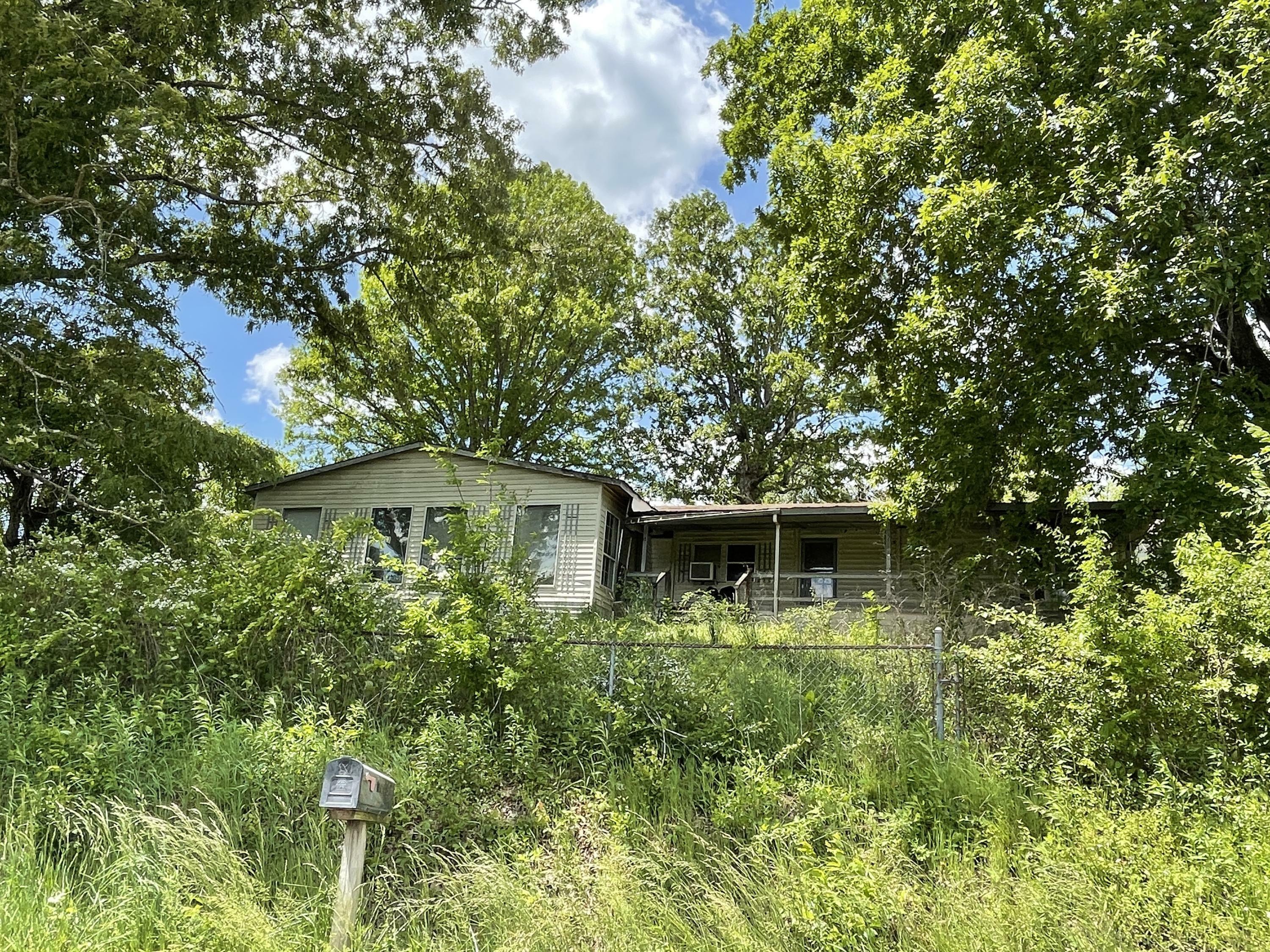 Property Photo:  1588 Oak Hill Road  TN 37321 