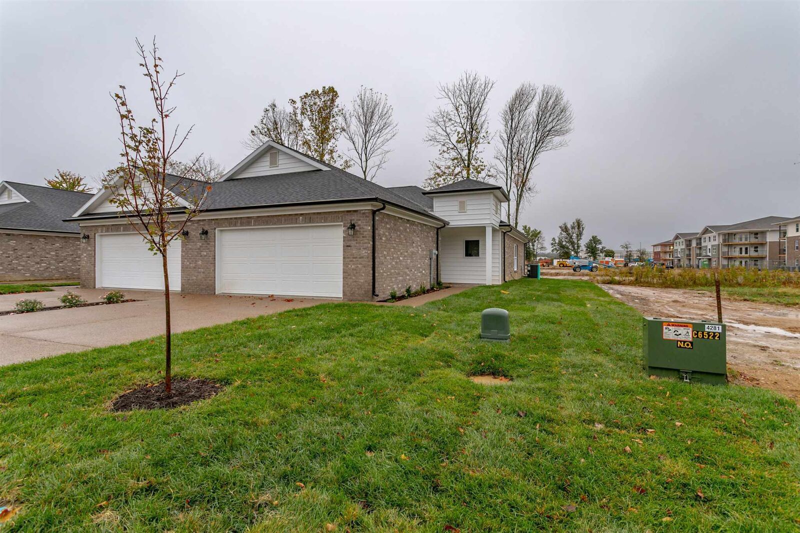 Property Photo:  8551 Pebble Creek Drive  IN 47630 