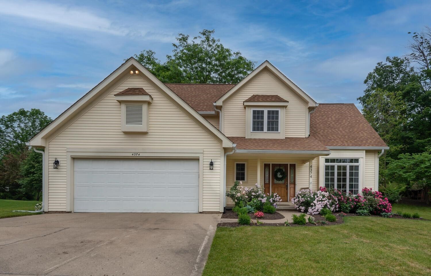 Property Photo: 4374 W Silverthorne Street IN 47404