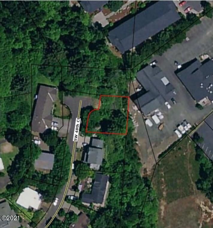 Property Photo:  4824 SW 48th Court  OR 97367 