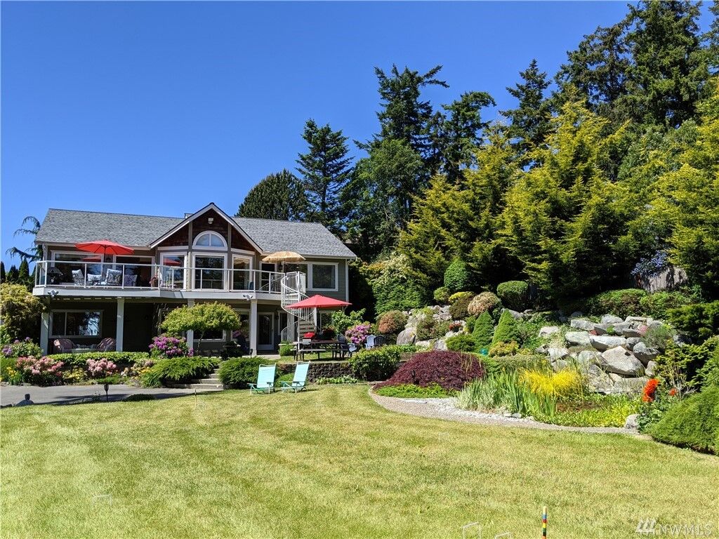 Property Photo: 2765 SW Scenic Heights St WA 98277