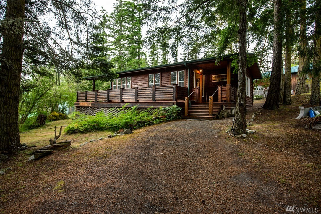 Property Photo: 166 White Point Rd WA 98250