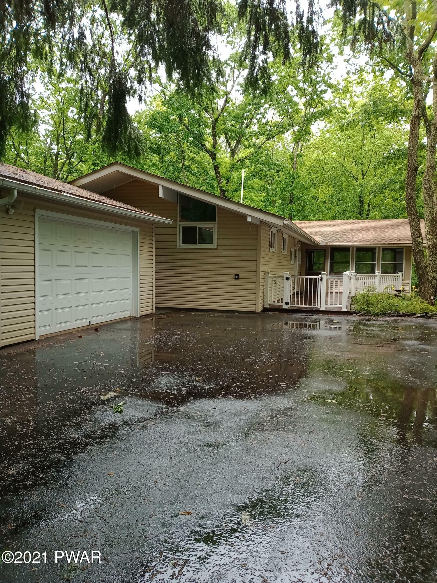 Property Photo:  105 Longspur Lane  PA 18428 