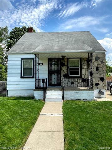 Property Photo:  7676 Evergreen Avenue  MI 48228 