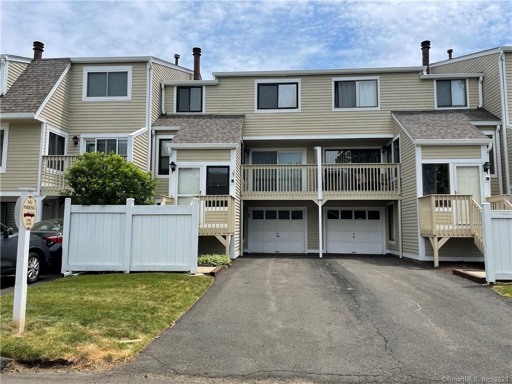 Property Photo: 61 Peddlers Drive 61 CT 06405