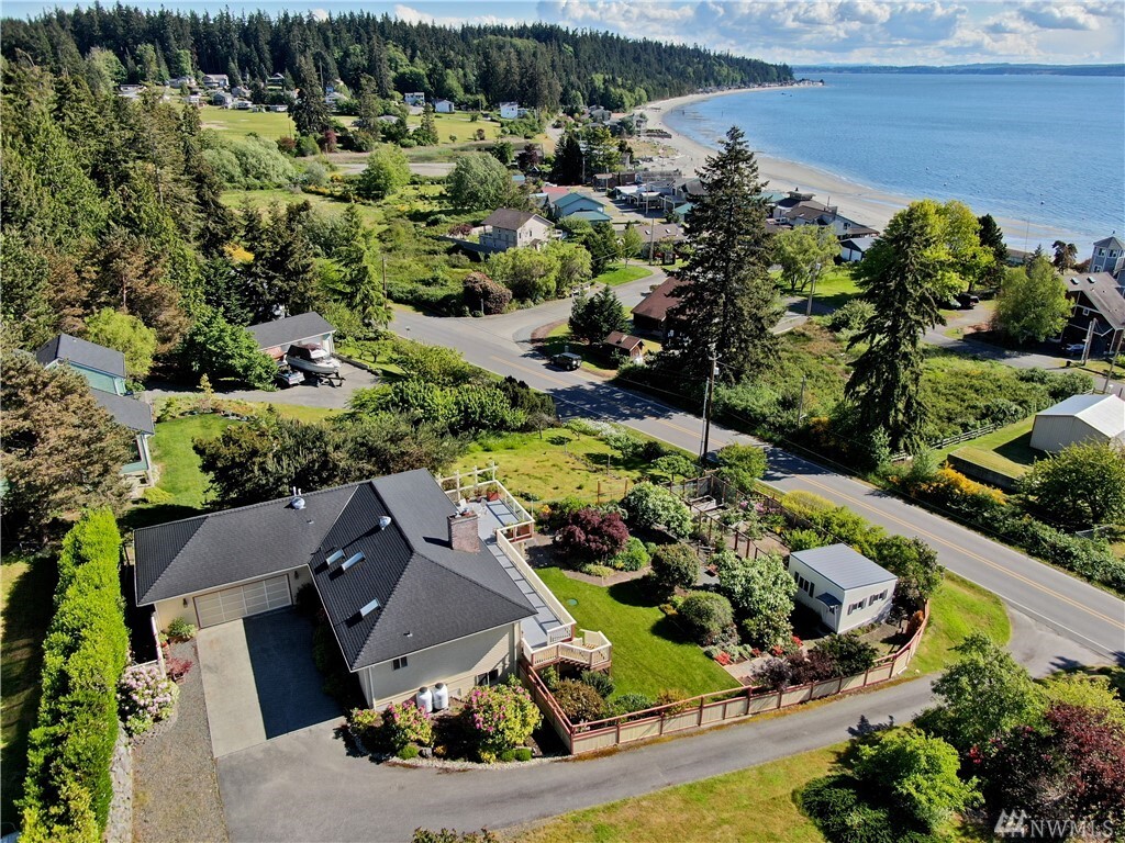 Property Photo: 5921 Mutiny Bay Rd WA 98249