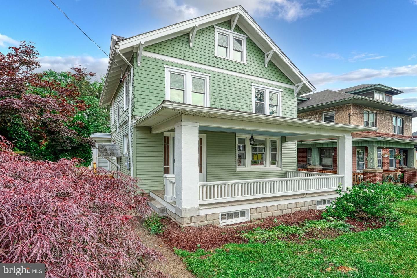 Property Photo:  724 S Market Street  PA 17022 