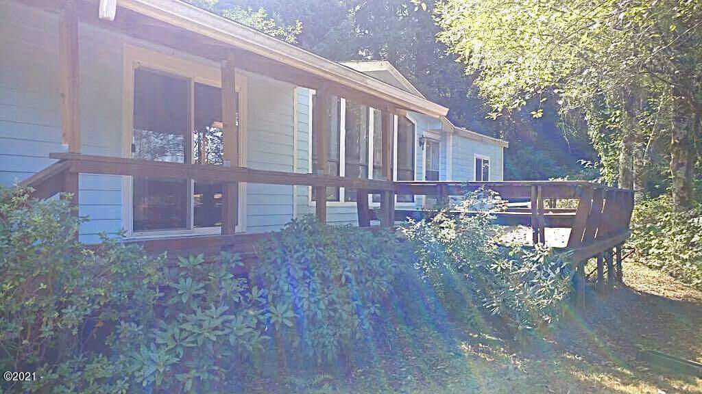 Property Photo:  201 NW Skyline Drive  OR 97391