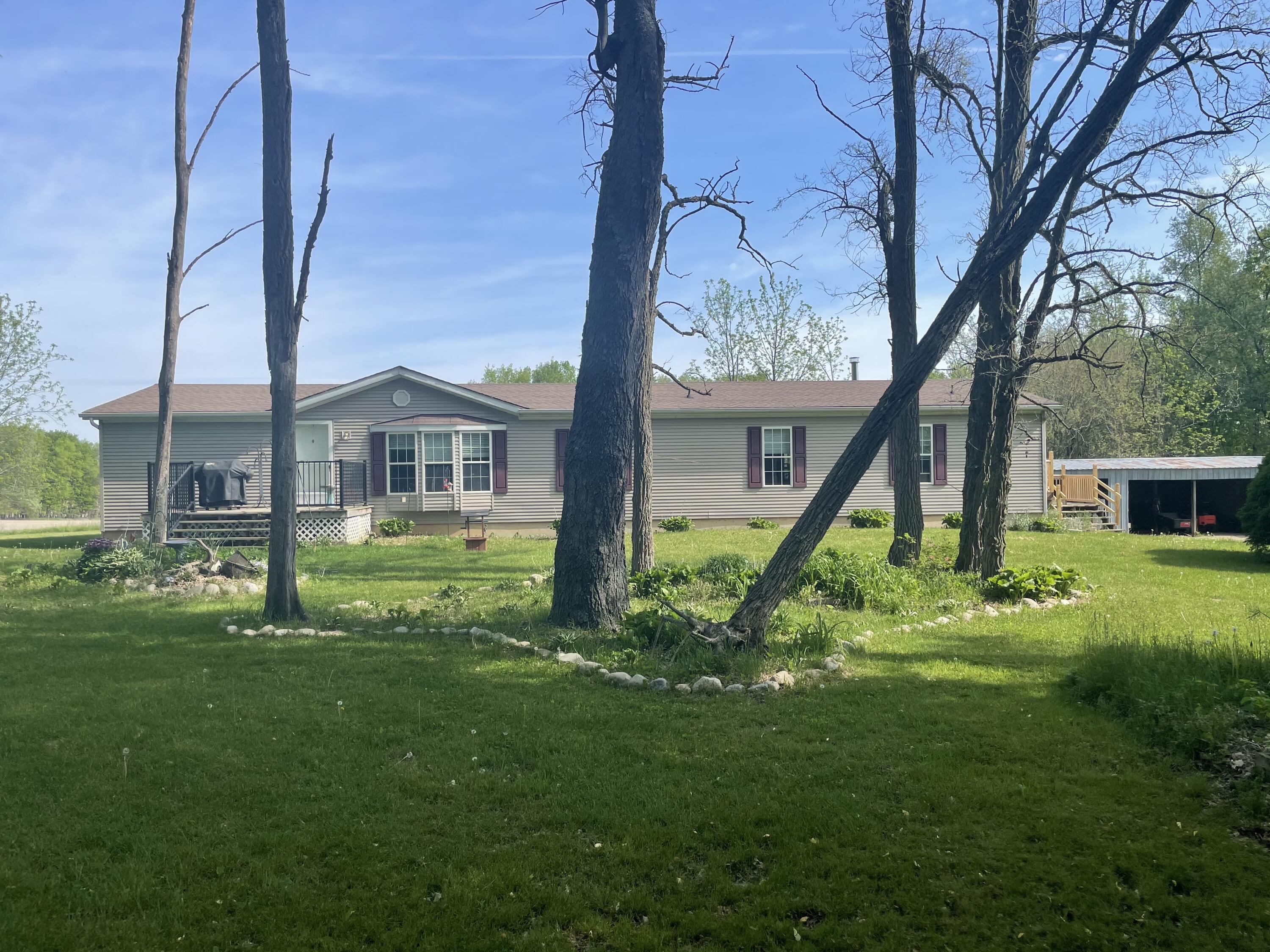 Property Photo: 6660 W Sterling Road MI 49252