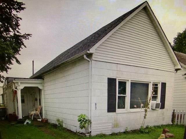 Property Photo: 317 W Brown Street IN 47274