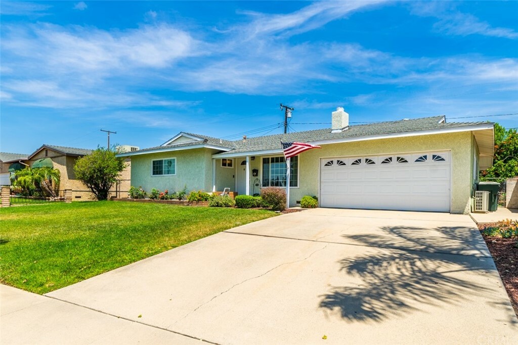 Property Photo:  1229 Sycamore Court  CA 91764 