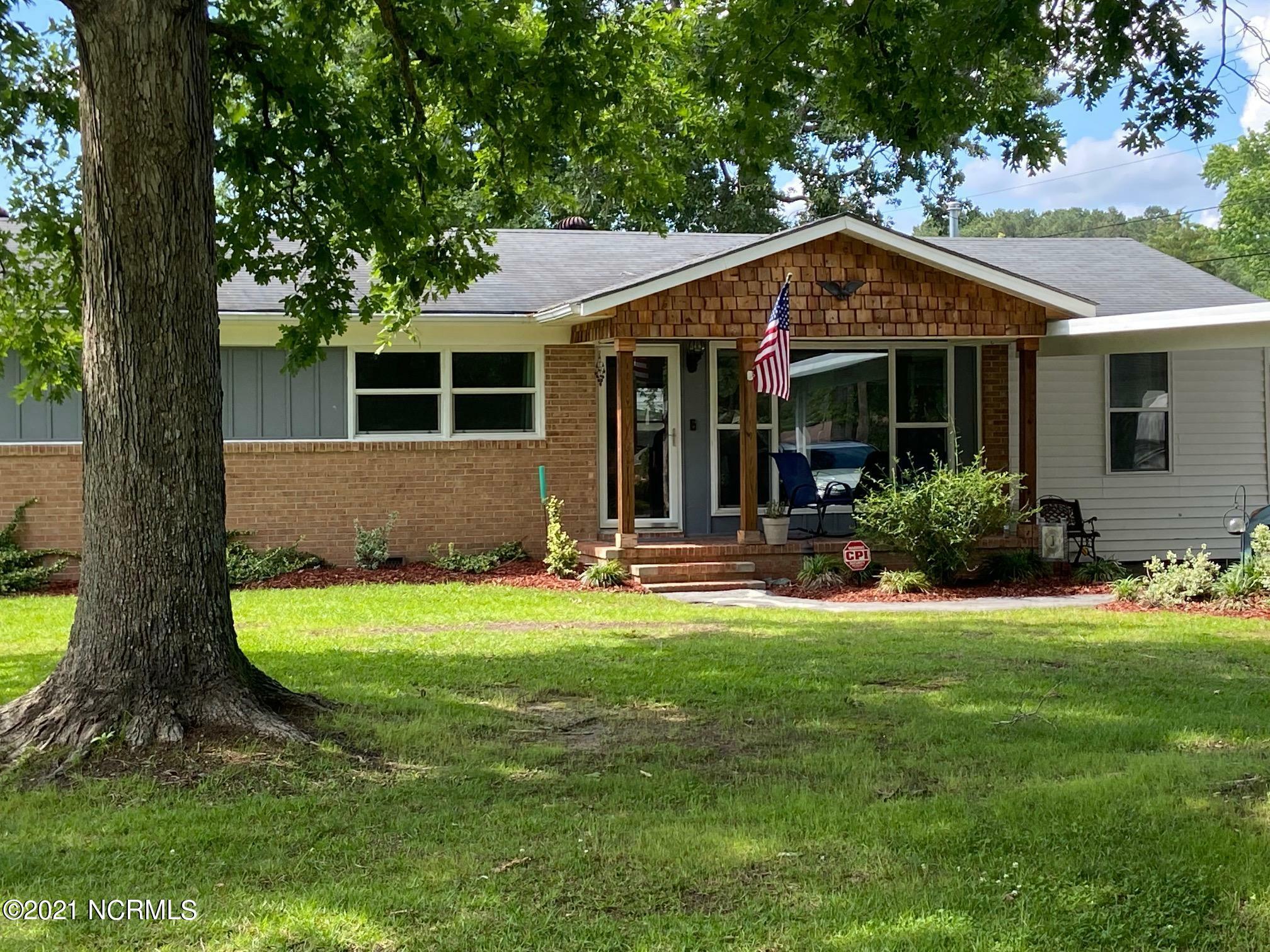 Property Photo: 304 Wharton Street NC 27889