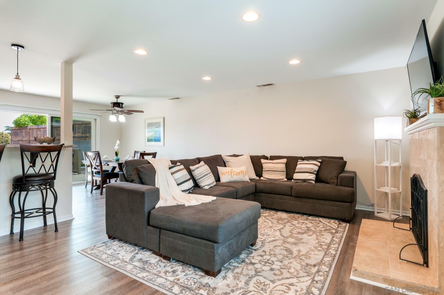 Property Photo: 530 W Citracado Pkwy CA 92025