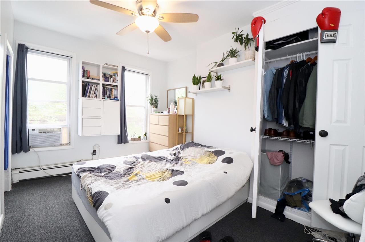 Property Photo:  318 6th St 2  NJ 07302 