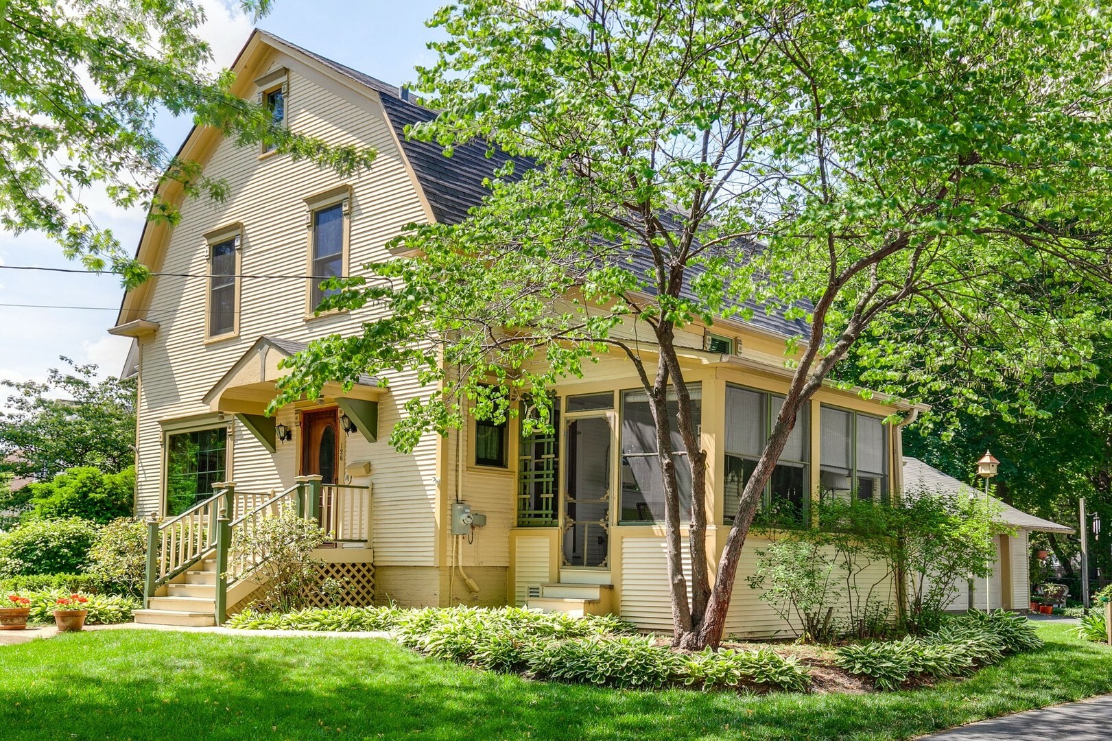 Property Photo: 126 W Lincoln Avenue IL 60048