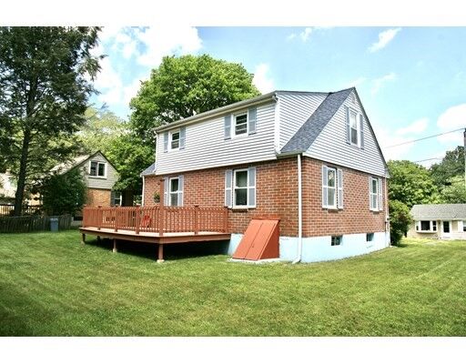 Property Photo: 7 Assabet Ln MA 01602