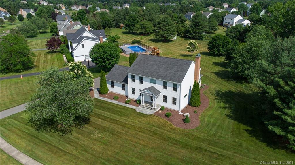 Property Photo:  94 Bluff Point Road  CT 06073 