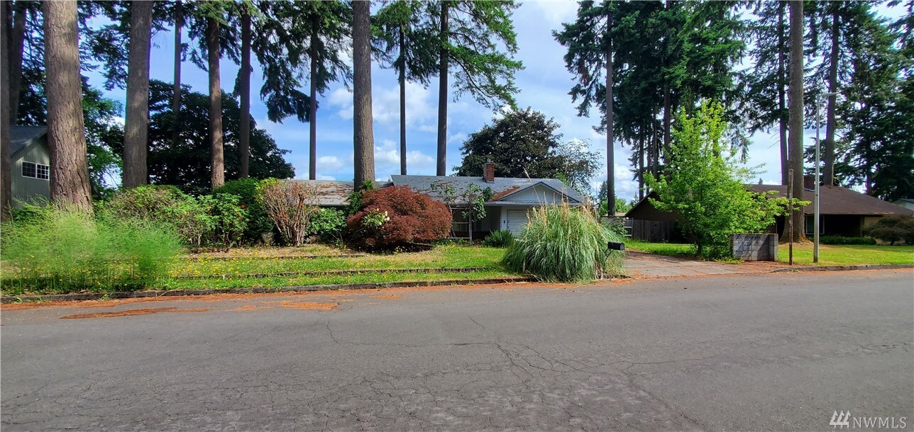 Property Photo: 300 NW 108th St WA 98685