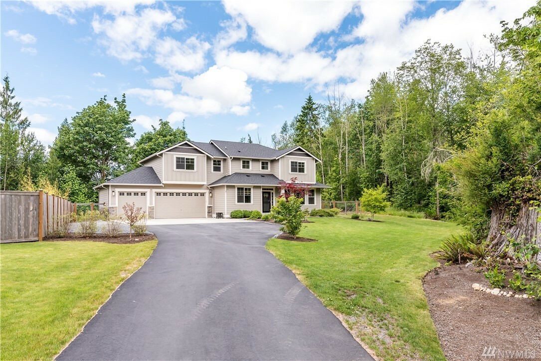 Property Photo: 3526 183rd Dr NE WA 98290
