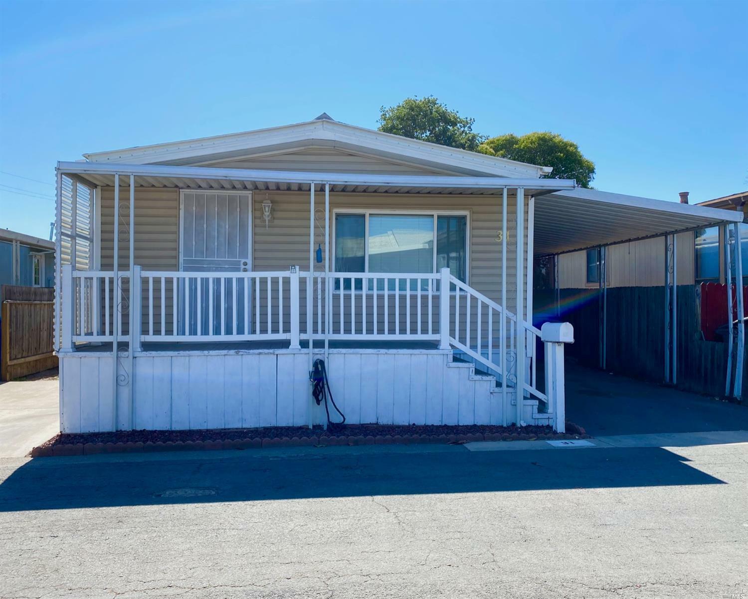 Property Photo: 31 Leisure Park Circle CA 95401