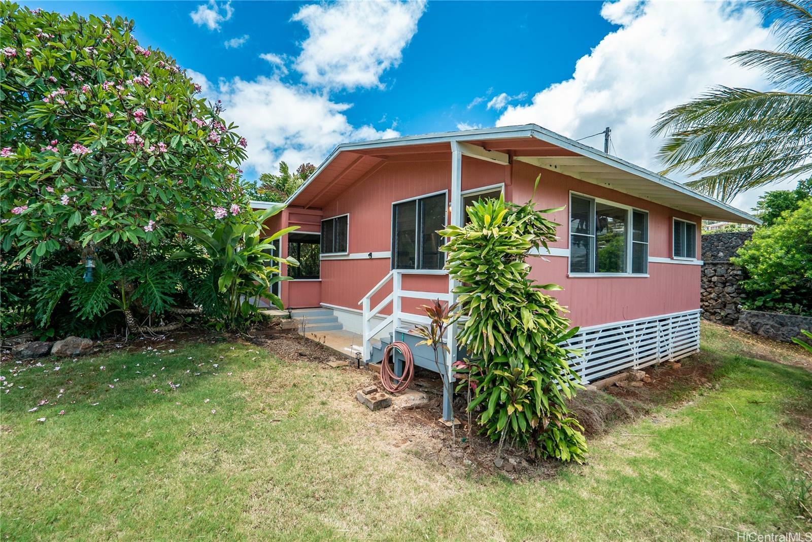 Property Photo:  99-139B Napuanani Road 3  HI 96701 