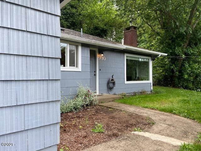 930 NE Alder Street  Toledo OR 97391 photo