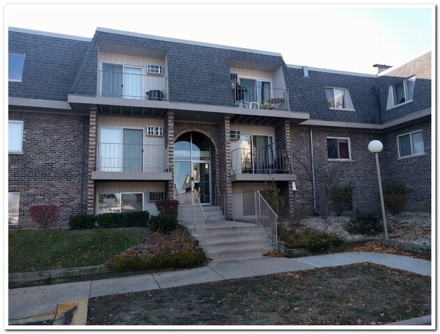 Property Photo: 973 Crimson Court 304 IL 60070