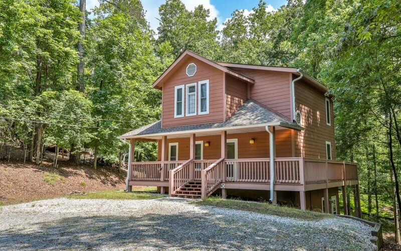 Property Photo:  1332 Newport Drive  GA 30540 