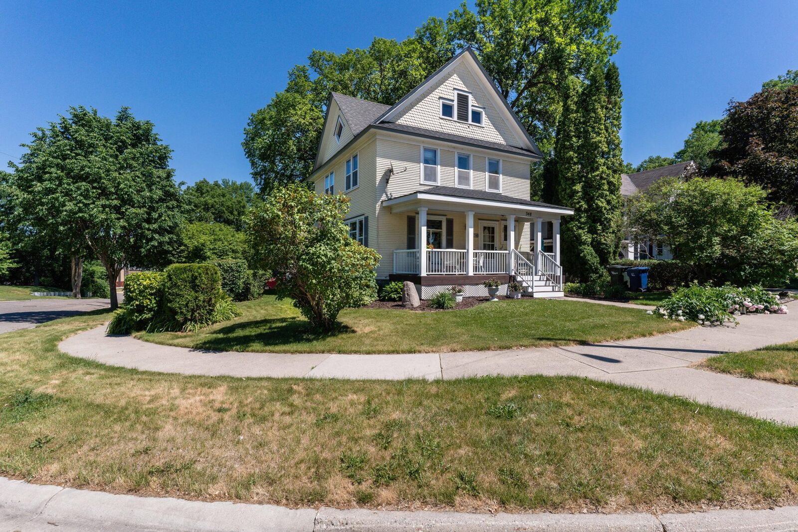 Property Photo:  348 N Whitford Street  MN 56537 