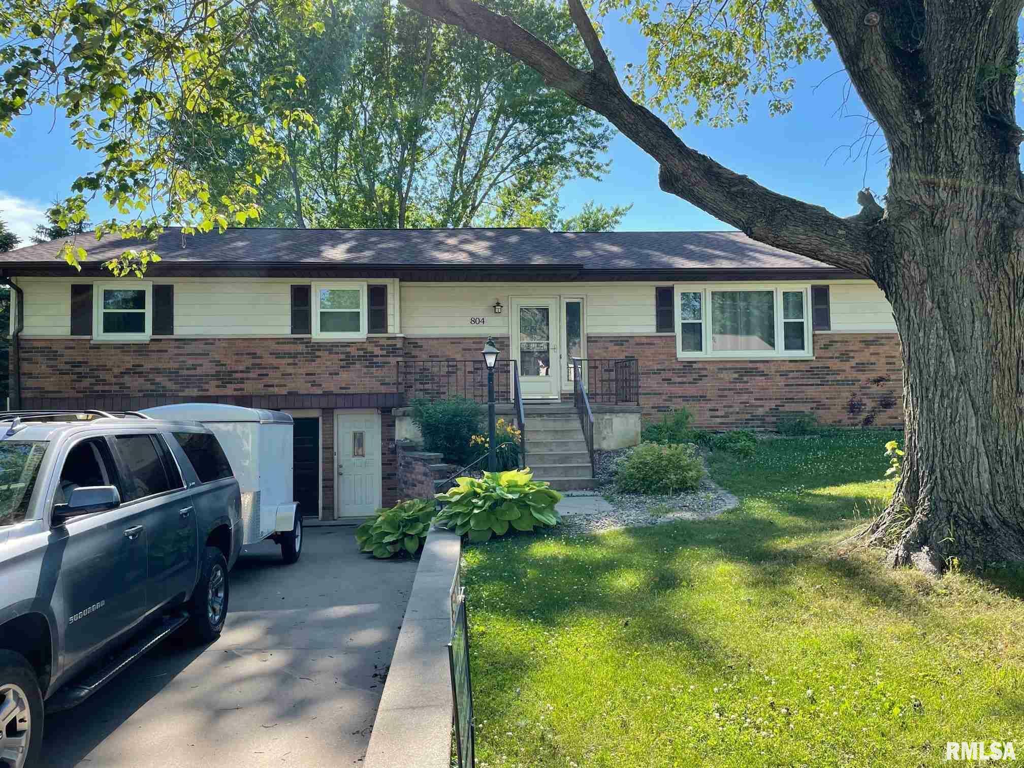 Property Photo:  804 N 9 1/2th  IL 61462 